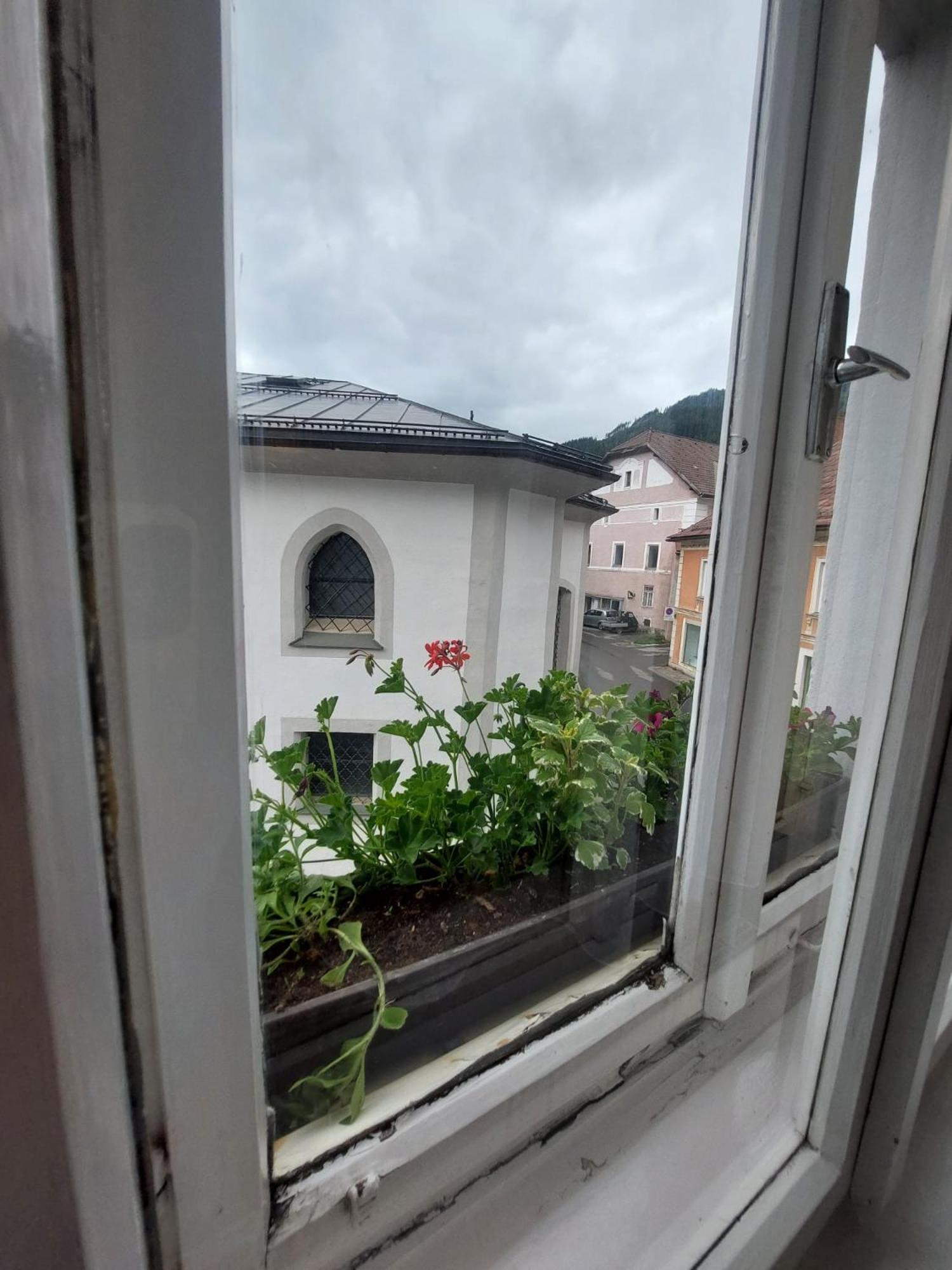Gasthof Zur Post Eisenerz Exterior foto