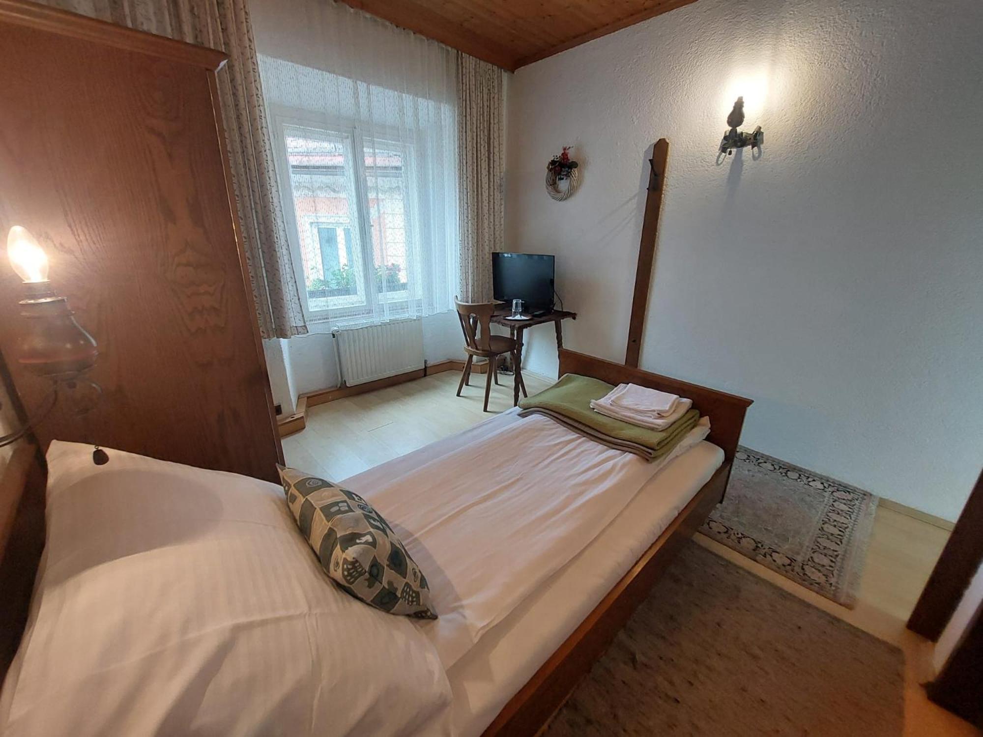 Gasthof Zur Post Eisenerz Exterior foto